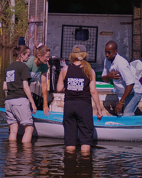 KC-DART team preps to feed and rescue (c) Kinship Circle